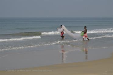 01 Mobor-Beach_and_Cavelossim-Beach,_Goa_DSC7369_b_H600